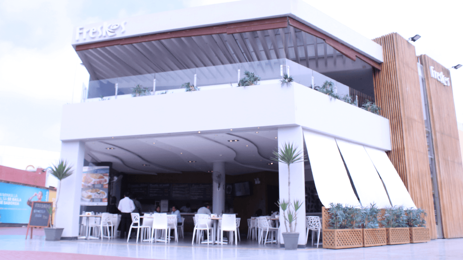 Local de Freskos en C.C. Minka, Callao